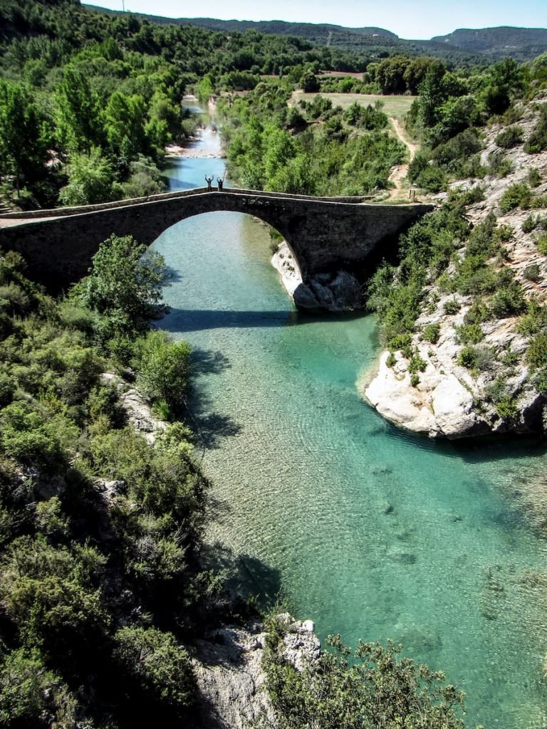 Le pont pedruel en Sierra de Guara, Rodellar, Petit Mascun