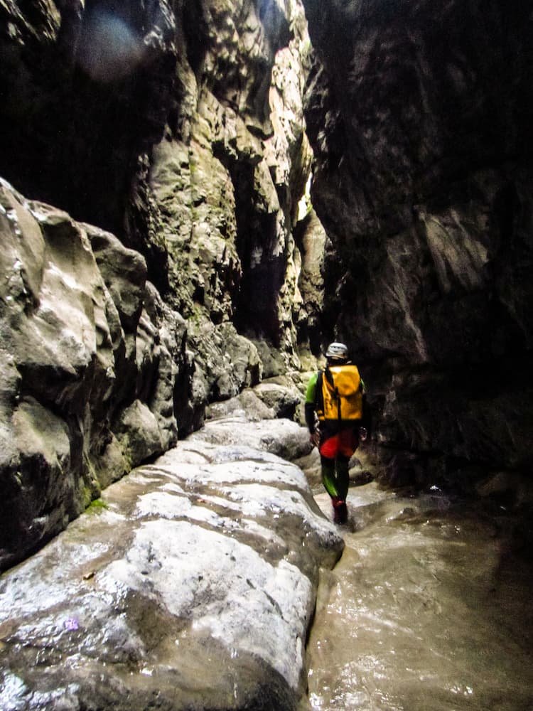Canyoning Gloces dans le mont perdu en espagne